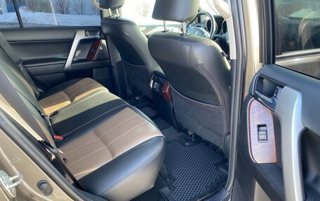 Toyota Land Cruiser Prado 150 рестайлинг 2, 2016 год, 4 449 000 рублей, 15 фотография