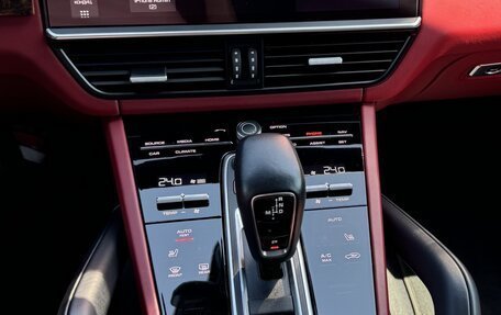 Porsche Cayenne III, 2021 год, 10 800 000 рублей, 14 фотография