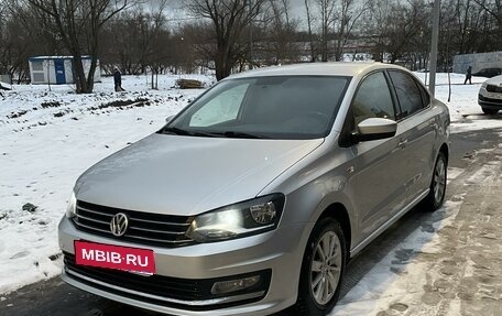 Volkswagen Polo VI (EU Market), 2015 год, 1 050 000 рублей, 1 фотография