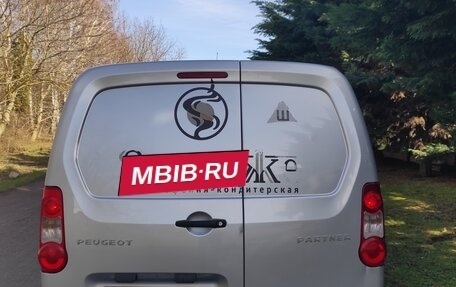 Peugeot Partner II рестайлинг 2, 2010 год, 960 000 рублей, 1 фотография