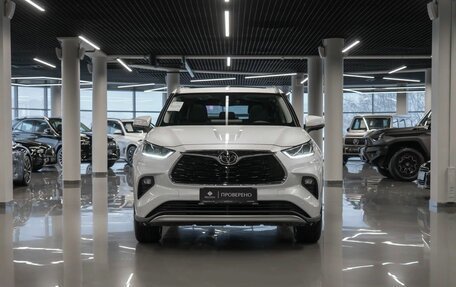 Toyota Highlander, 2025 год, 5 400 000 рублей, 3 фотография