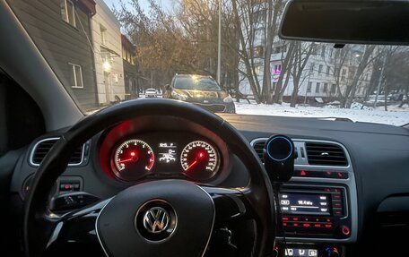 Volkswagen Polo VI (EU Market), 2015 год, 1 050 000 рублей, 8 фотография