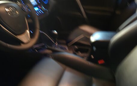 Toyota RAV4, 2017 год, 2 850 000 рублей, 6 фотография