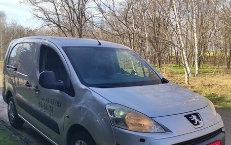 Peugeot Partner II рестайлинг 2, 2010 год, 960 000 рублей, 3 фотография