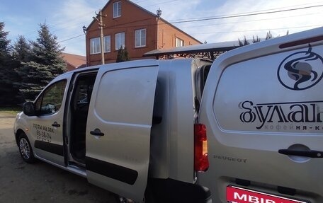 Peugeot Partner II рестайлинг 2, 2010 год, 960 000 рублей, 12 фотография