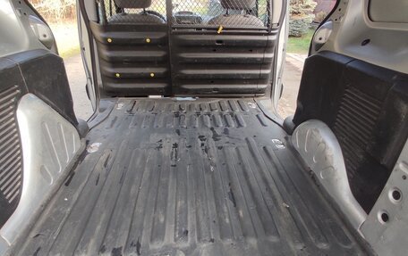 Peugeot Partner II рестайлинг 2, 2010 год, 960 000 рублей, 17 фотография