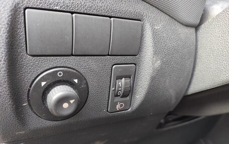 Peugeot Partner II рестайлинг 2, 2010 год, 960 000 рублей, 26 фотография