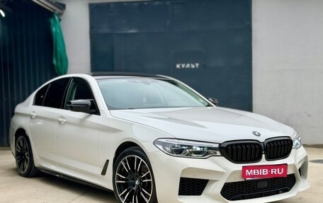 BMW 5 серия, 2019 год, 4 000 000 рублей, 2 фотография