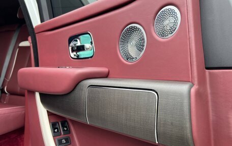 Rolls-Royce Cullinan, 2019 год, 31 500 000 рублей, 20 фотография