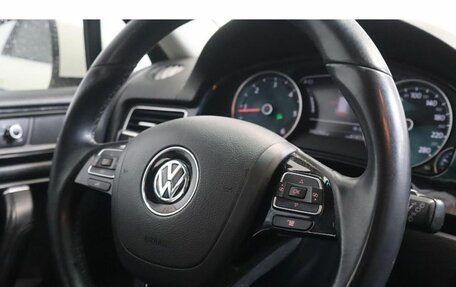 Volkswagen Touareg III, 2011 год, 1 814 000 рублей, 8 фотография