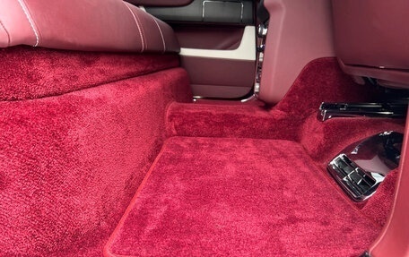 Rolls-Royce Cullinan, 2019 год, 31 500 000 рублей, 23 фотография