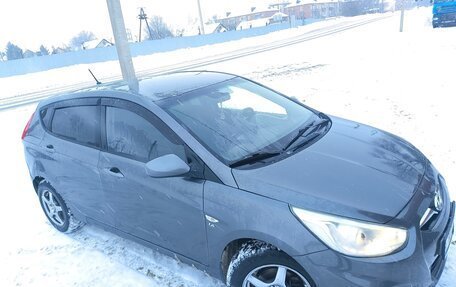Hyundai Solaris II рестайлинг, 2013 год, 710 000 рублей, 13 фотография