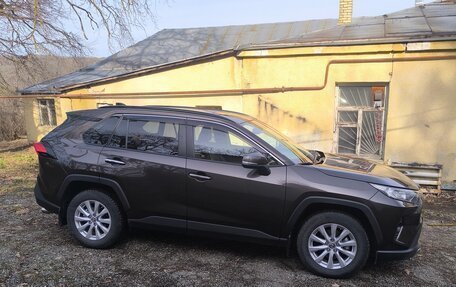 Toyota RAV4, 2020 год, 3 250 000 рублей, 4 фотография