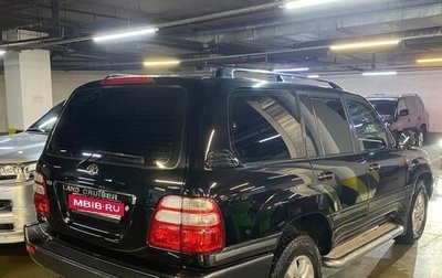 Toyota Land Cruiser 100 рестайлинг 2, 2005 год, 2 500 000 рублей, 1 фотография