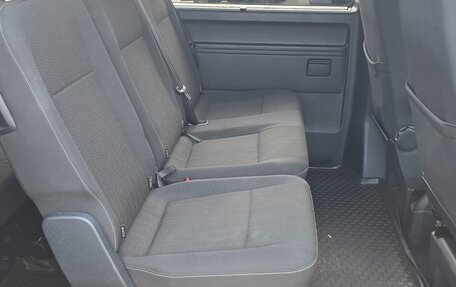 Volkswagen Caravelle T6 рестайлинг, 2019 год, 3 900 000 рублей, 4 фотография