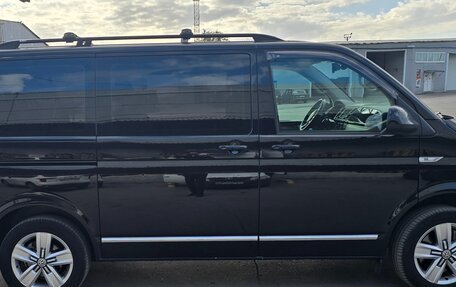 Volkswagen Caravelle T6 рестайлинг, 2019 год, 3 900 000 рублей, 10 фотография