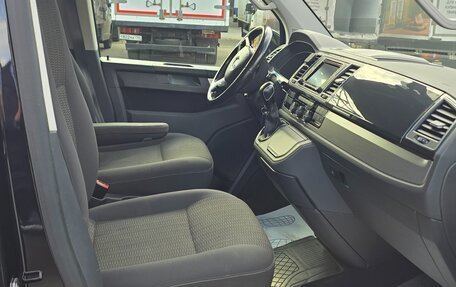 Volkswagen Caravelle T6 рестайлинг, 2019 год, 3 900 000 рублей, 3 фотография