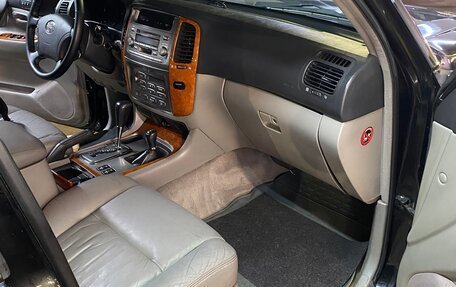 Toyota Land Cruiser 100 рестайлинг 2, 2005 год, 2 500 000 рублей, 7 фотография