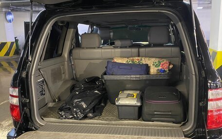 Toyota Land Cruiser 100 рестайлинг 2, 2005 год, 2 500 000 рублей, 9 фотография