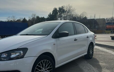 Volkswagen Polo VI (EU Market), 2010 год, 650 000 рублей, 1 фотография