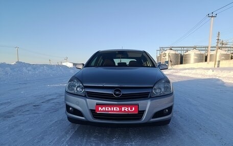 Opel Astra H, 2007 год, 415 000 рублей, 1 фотография