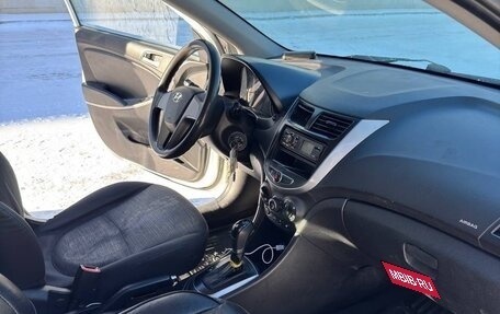 Hyundai Solaris II рестайлинг, 2016 год, 900 000 рублей, 7 фотография