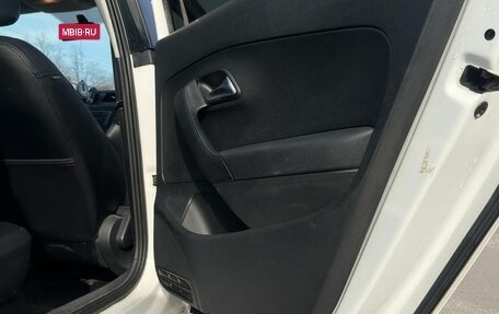 Volkswagen Polo VI (EU Market), 2010 год, 650 000 рублей, 15 фотография