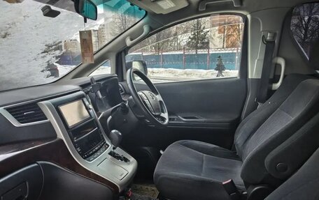 Toyota Vellfire I, 2011 год, 2 000 000 рублей, 2 фотография
