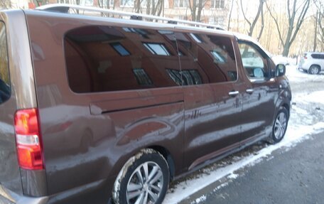 Peugeot Traveller I, 2020 год, 2 690 000 рублей, 4 фотография