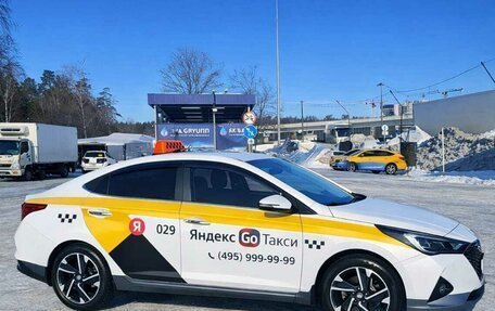 Hyundai Solaris II рестайлинг, 2021 год, 1 520 000 рублей, 14 фотография