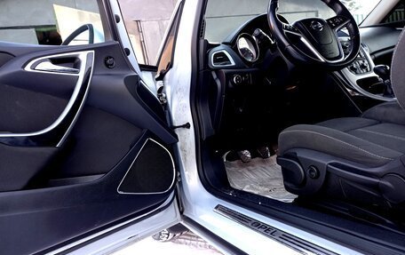 Opel Astra J, 2011 год, 820 000 рублей, 25 фотография