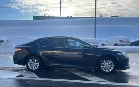 Toyota Camry, 2018 год, 2 250 000 рублей, 4 фотография