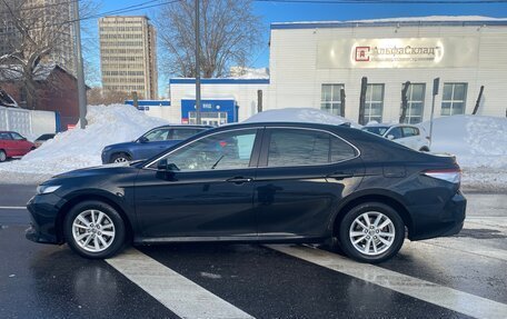 Toyota Camry, 2018 год, 2 250 000 рублей, 8 фотография