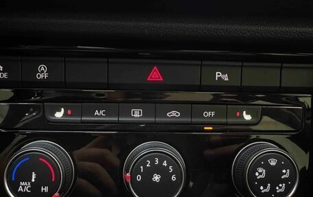 Volkswagen T-Roc I, 2022 год, 2 165 000 рублей, 6 фотография