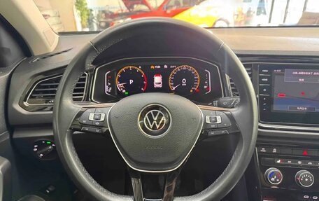 Volkswagen T-Roc I, 2022 год, 2 165 000 рублей, 12 фотография