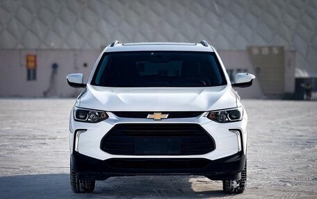 Chevrolet Tracker, 2022 год, 1 290 000 рублей, 2 фотография
