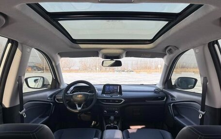 Chevrolet Tracker, 2022 год, 1 290 000 рублей, 9 фотография