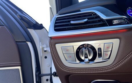 BMW 7 серия, 2017 год, 4 500 000 рублей, 12 фотография