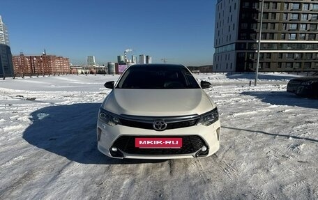 Toyota Camry, 2017 год, 2 550 000 рублей, 2 фотография