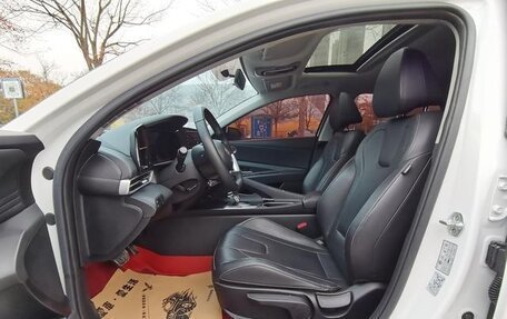 Hyundai Elantra, 2022 год, 1 253 000 рублей, 7 фотография