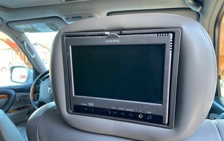 Lexus LX II, 2004 год, 2 040 000 рублей, 9 фотография