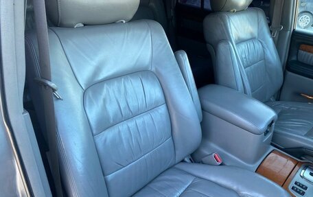 Lexus LX II, 2004 год, 2 040 000 рублей, 28 фотография