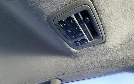 Lexus LX II, 2004 год, 2 040 000 рублей, 34 фотография