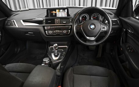 BMW 1 серия, 2018 год, 1 695 000 рублей, 6 фотография