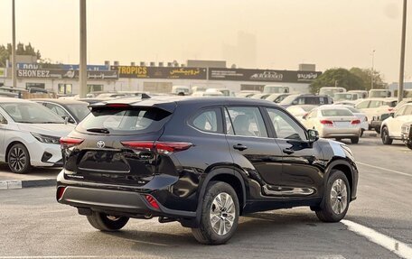 Toyota Highlander, 2025 год, 7 400 469 рублей, 8 фотография