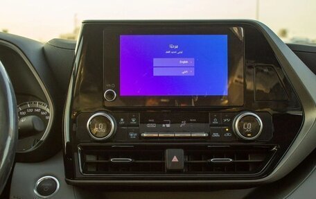 Toyota Highlander, 2025 год, 7 400 469 рублей, 24 фотография