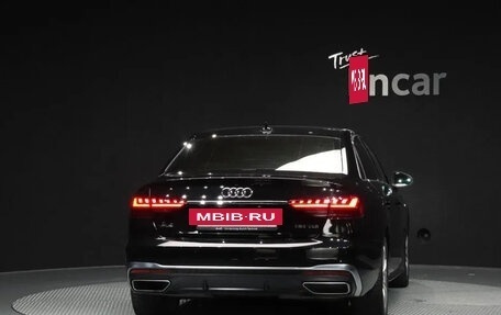 Audi A4, 2022 год, 2 600 000 рублей, 4 фотография