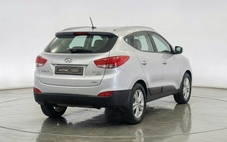 Hyundai ix35 I рестайлинг, 2013 год, 1 445 000 рублей, 2 фотография