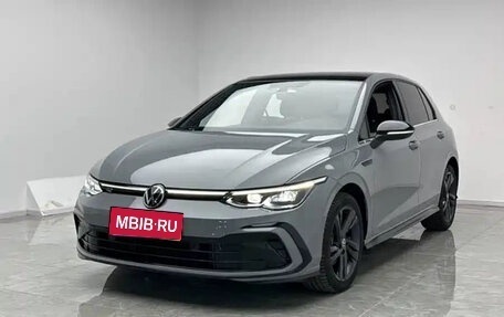 Volkswagen Golf VIII, 2023 год, 1 750 000 рублей, 1 фотография