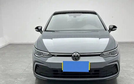 Volkswagen Golf VIII, 2023 год, 1 750 000 рублей, 2 фотография